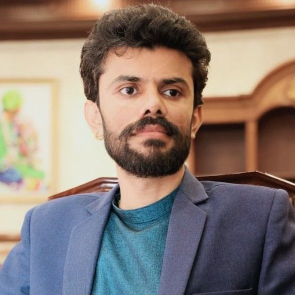 Real estate client testimonial for web development company Karachi highlighting professional website design services.